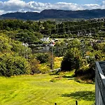 公寓 Fjord-view Retreat With Free Parking And Fast Internet