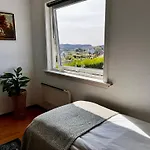 公寓 Fjord-view Retreat With Free Parking And Fast Internet *