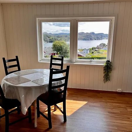 Apartamento Fjord-view Retreat With Free Parking And Fast Internet *