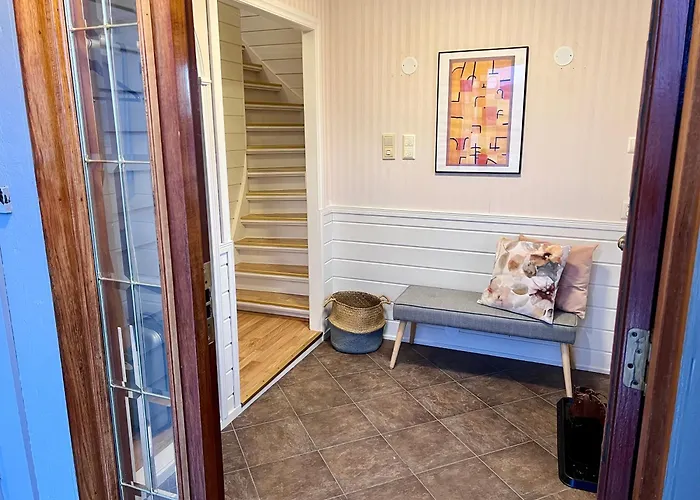 Fjord-view Retreat With Free Parking And Fast Internet * Nese