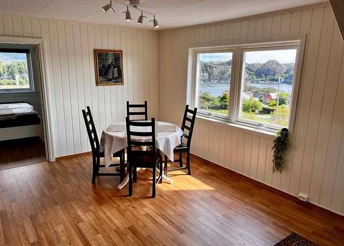 Fjord-view Retreat With Free Parking And Fast Internet Apartman *