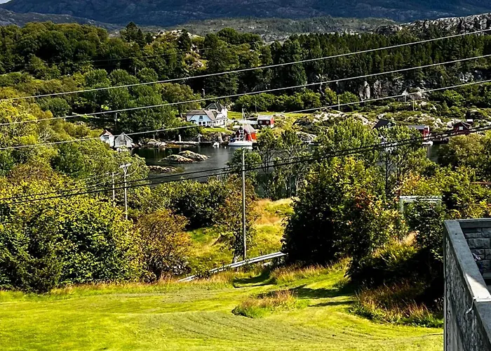 Apartman Fjord-view Retreat With Free Parking And Fast Internet