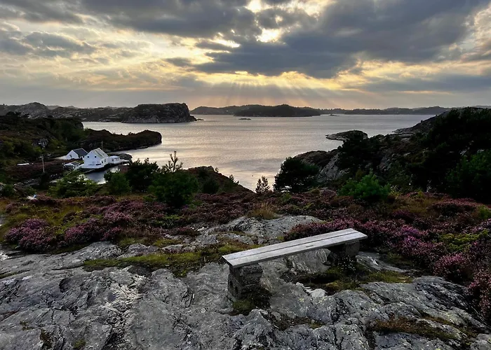 Apartman Fjord-view Retreat With Free Parking And Fast Internet *