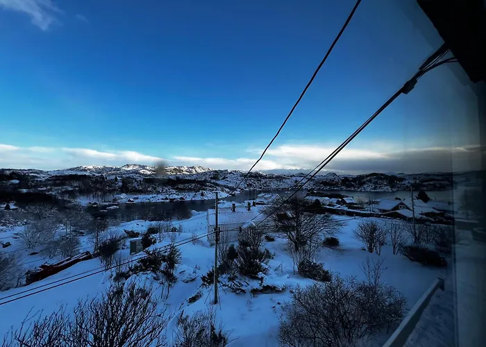 Fjord-view Retreat With Free Parking And Fast Internet * Nese